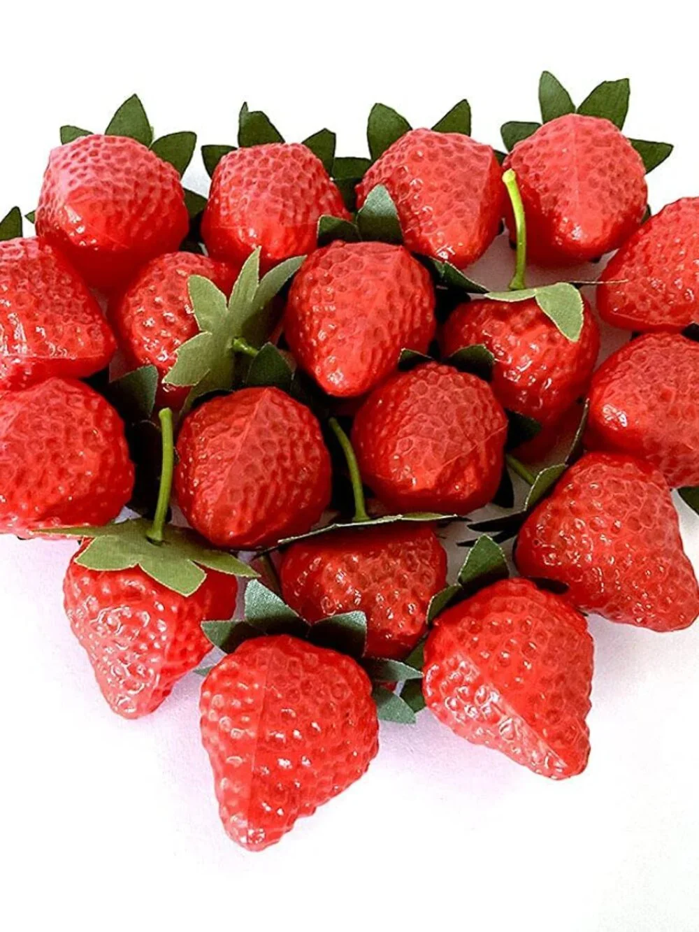 Aliotech 18PCS Plastic Artificial Red Strawberries Fake Lifelike Simulation Real